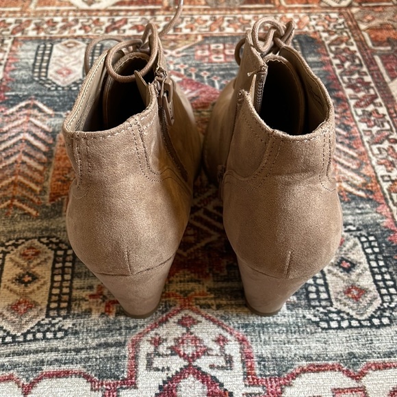 [Universal Thread] Wedge Booties - Picture 4 of 5